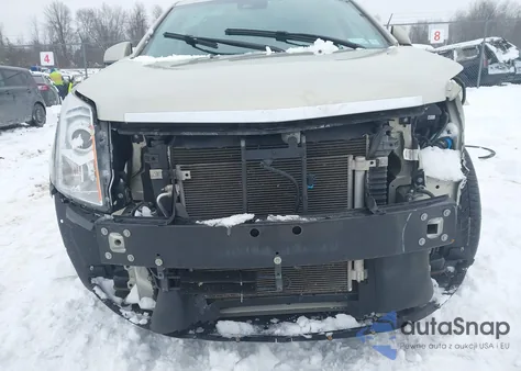 2015 Cadillac Srx Luxury Collection z USA, uszkodzony, nr VIN 3GYFNBE30FS516302